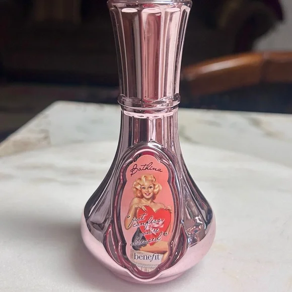 Benefit Bathina “Just Confess You’re Obsessed”Body Misty Spray 1.7 Oz. (90%)
